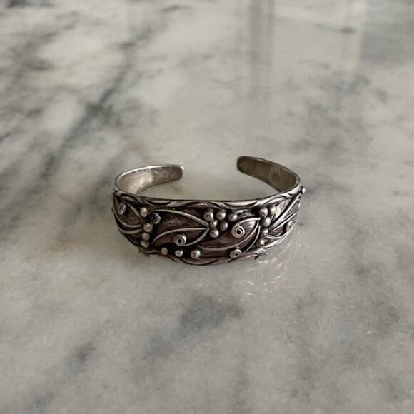 Vintage Sterling Silver Cuff Bracelet - Navajo - Frank Yazzie - Picture 1 of 8
